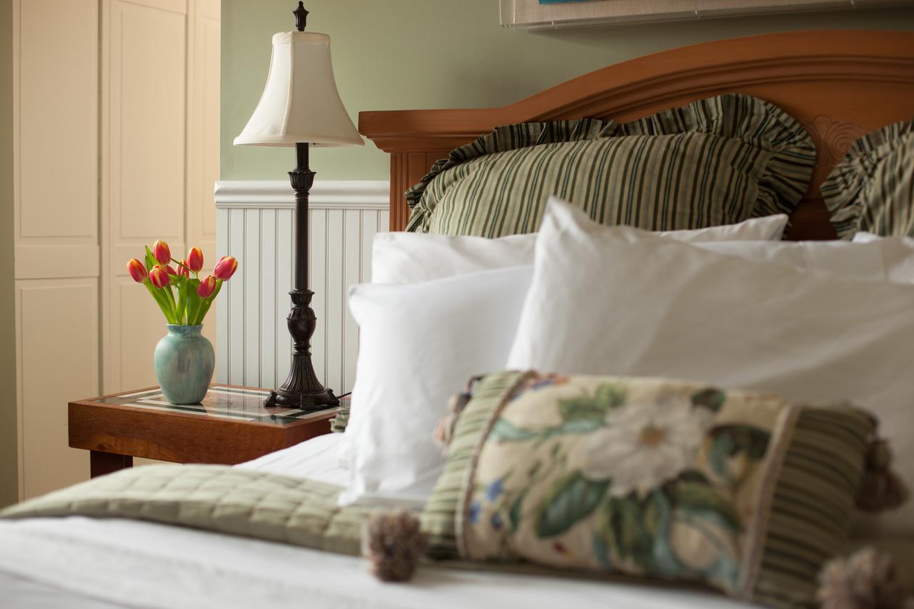 A Butlers Manor Bed & Breakfast Southampton Exterior foto