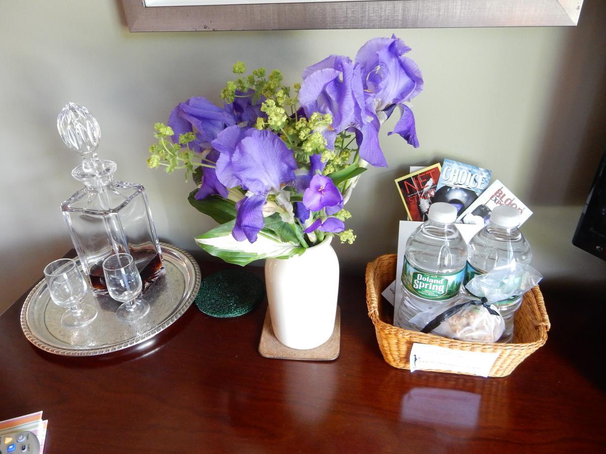 A Butlers Manor Bed & Breakfast Southampton Exterior foto