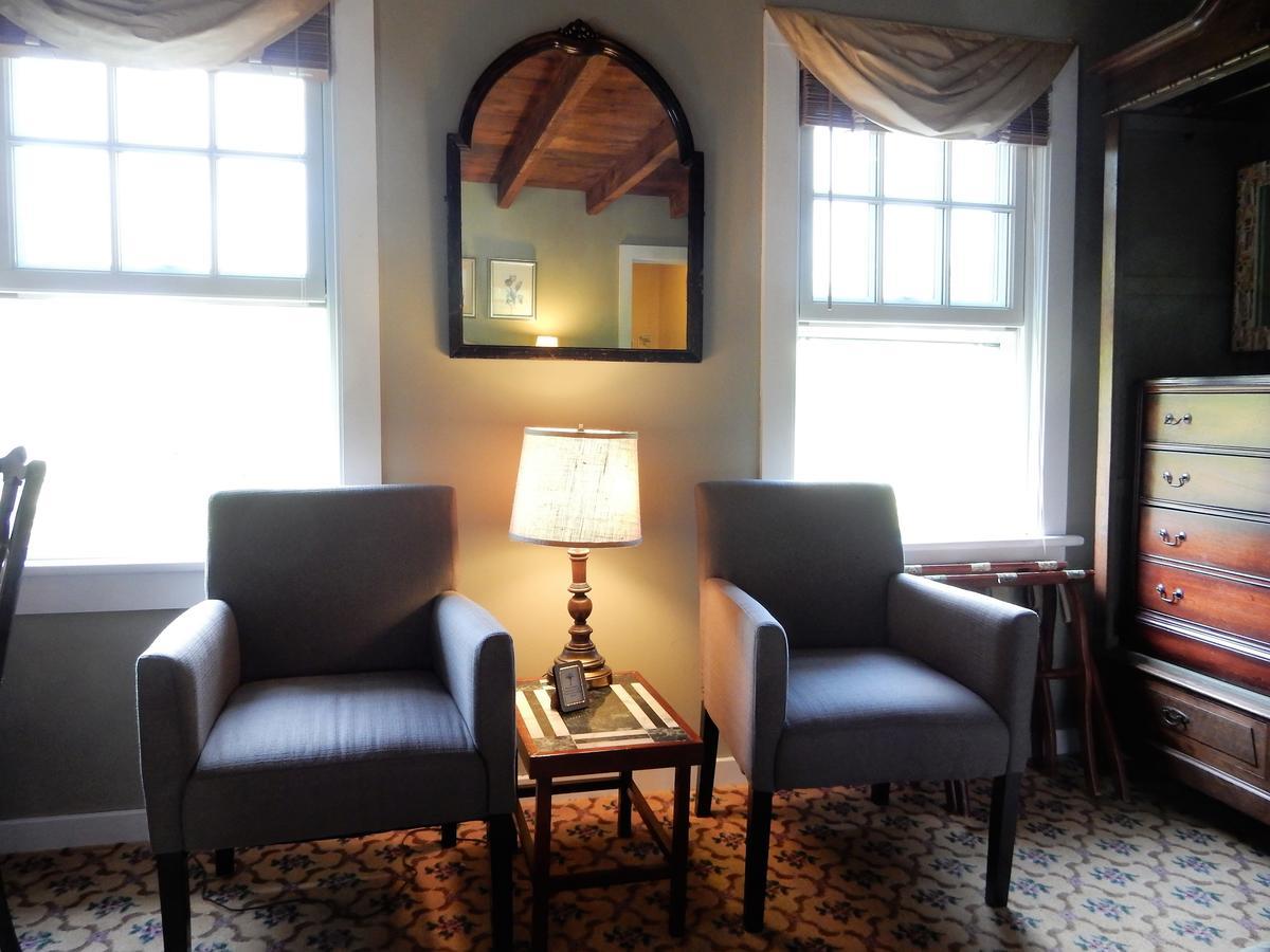 A Butlers Manor Bed & Breakfast Southampton Exterior foto